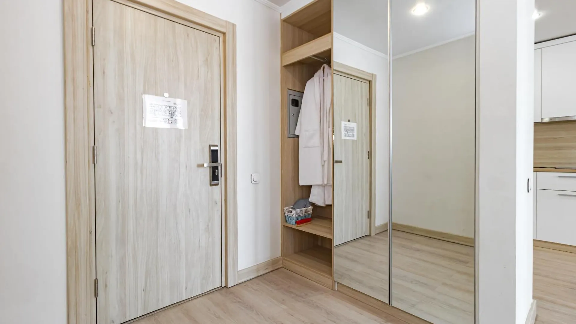 公寓式酒店 Rio Inn Hotel В Районе Expo 阿斯坦纳